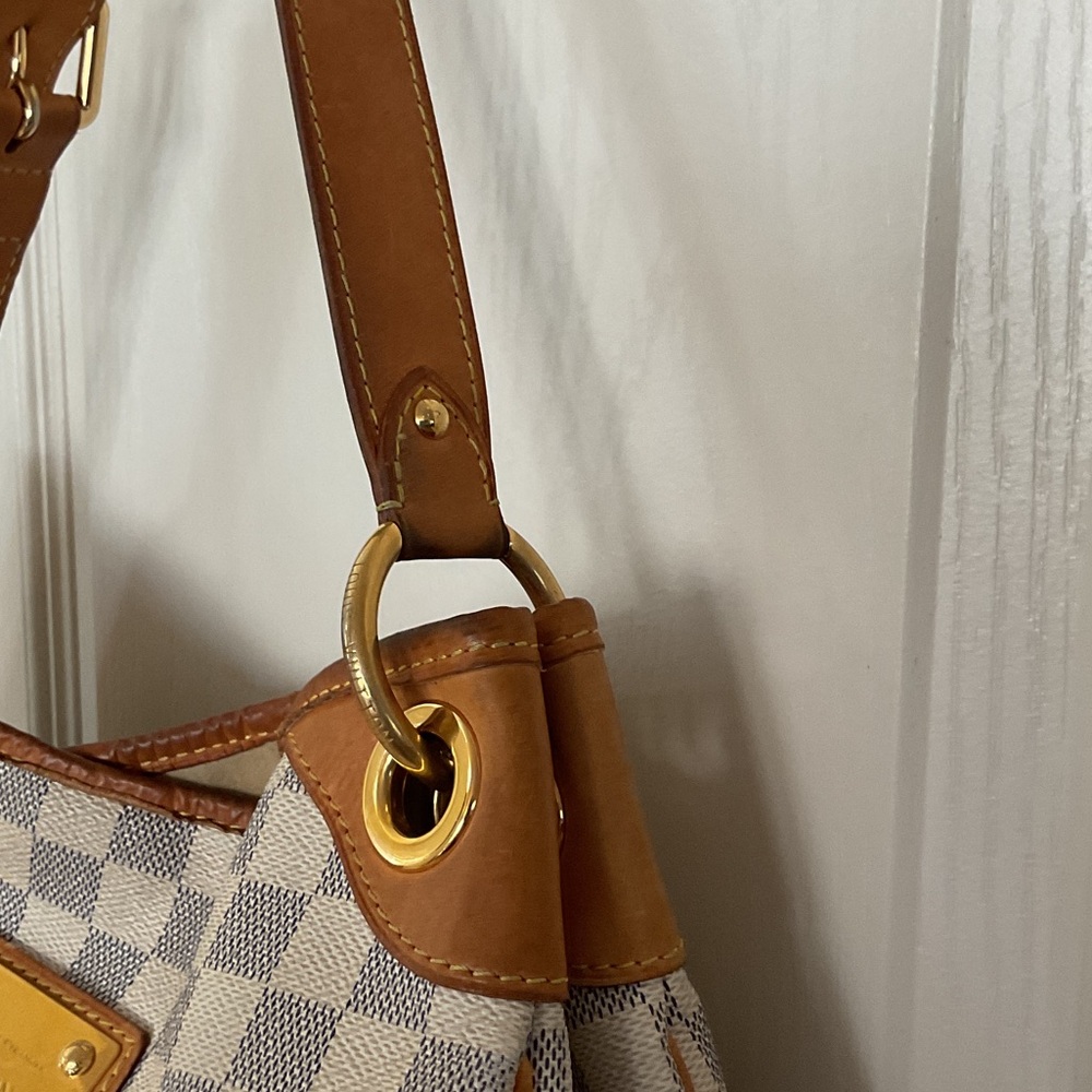 Louis Vuitton Damier Azur Hobo Bag in Cream and Brown - Picture 7 of 14